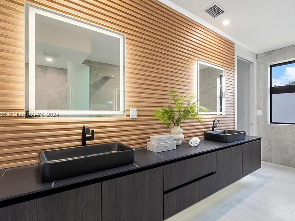 Custom bathroom design Miami by True Custom