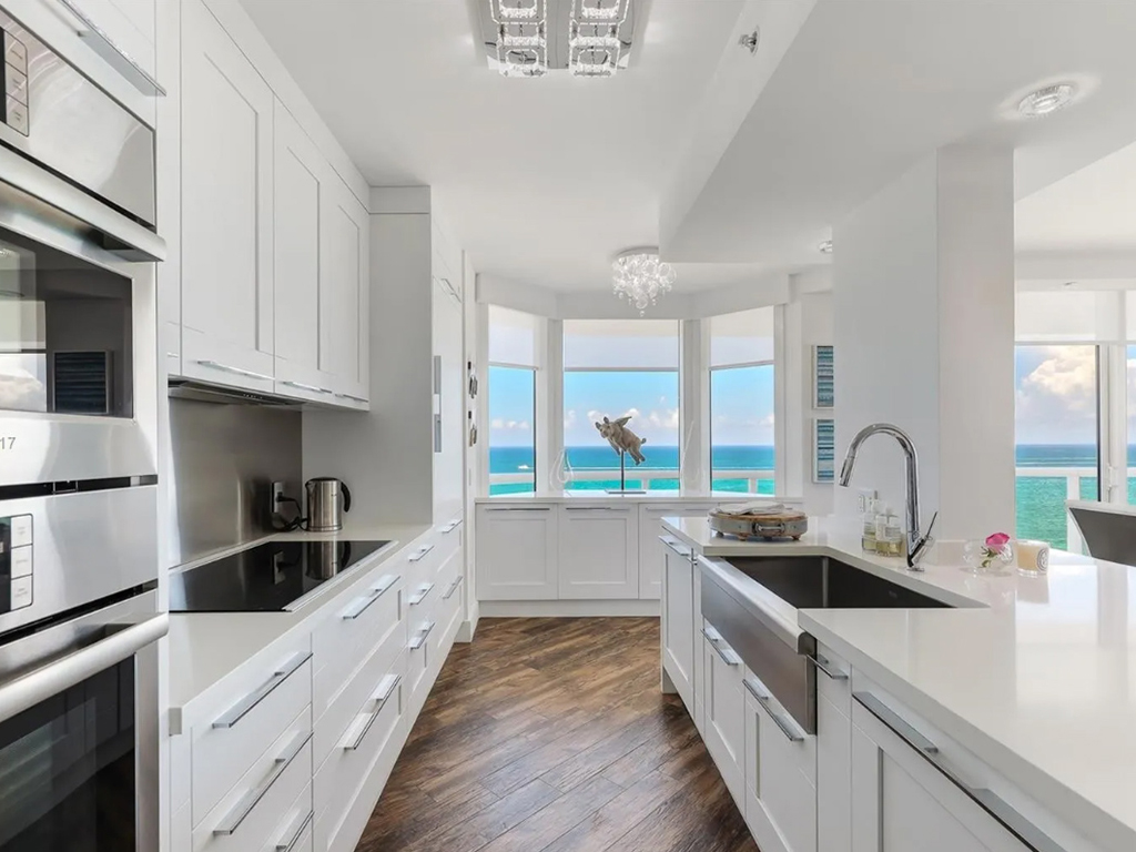 Custom kitchen design Miami by True Custom