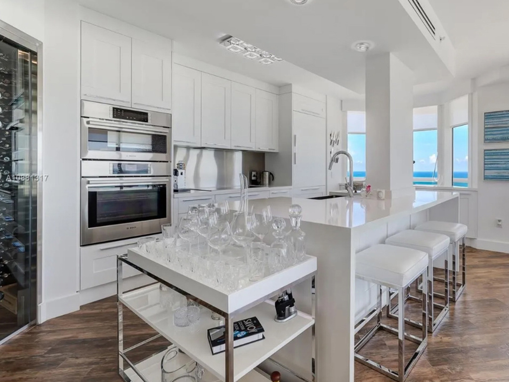 Custom kitchen design Miami by True Custom